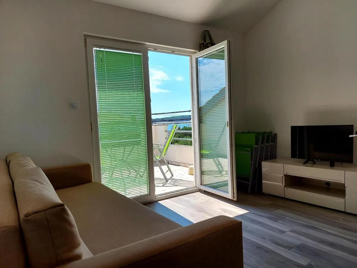 Tome Apartment Rab Town