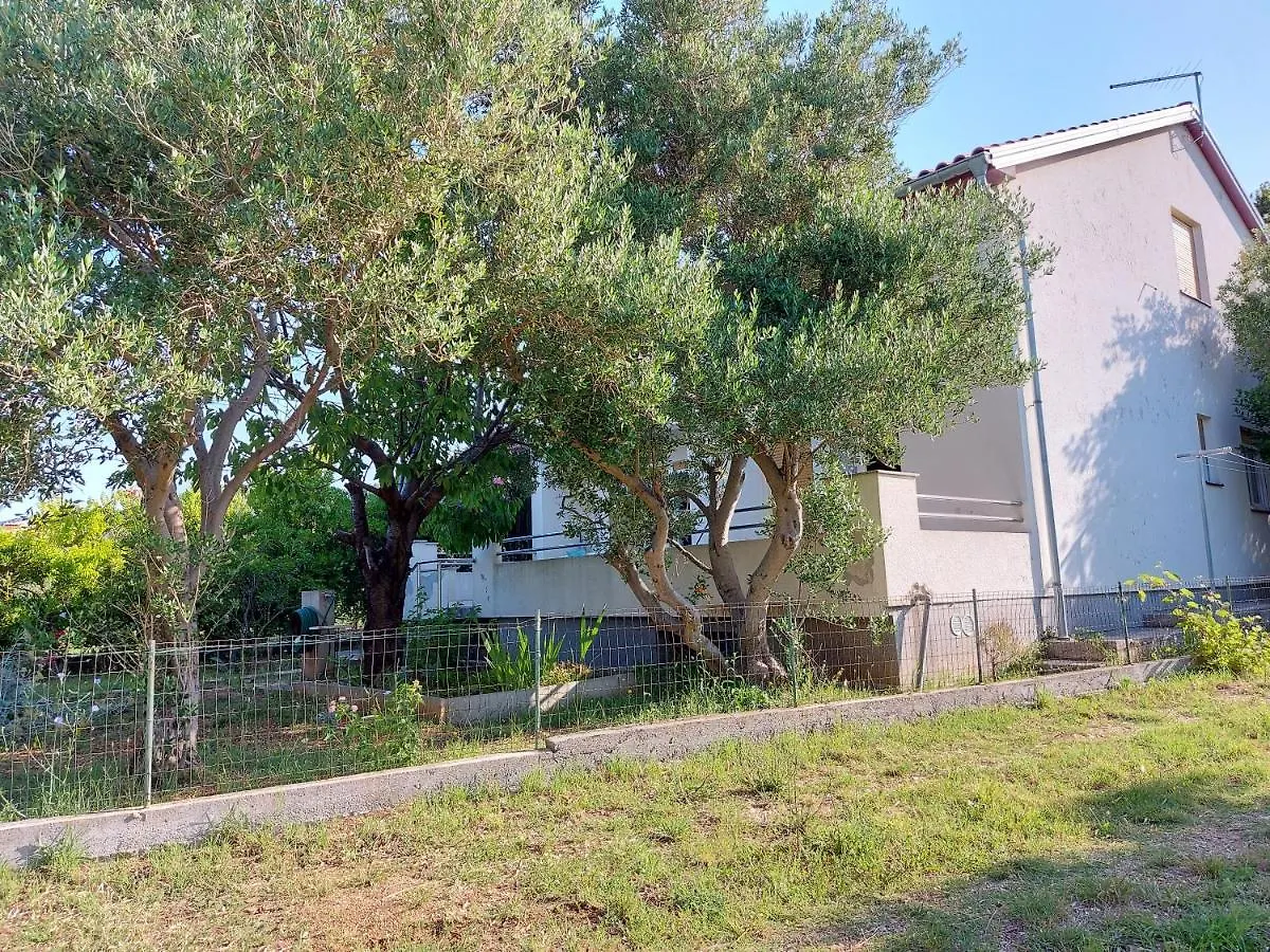Tome Apartment Rab Town